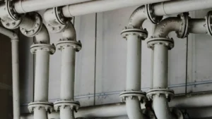 Bezpieczeństwo dzięki regularnemu serwisowi instalacji przeciwpożarowych.